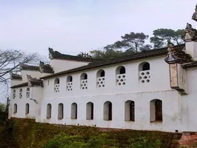 The century-old “Fangsheng Pavilion”​ Renovated