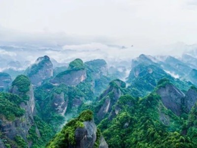 My Exhilarating meeting with the sea of clouds of Bajiao&nbsp;Stronghold